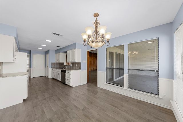 1445 Thunderbrook Drive, Desoto, TX 75115