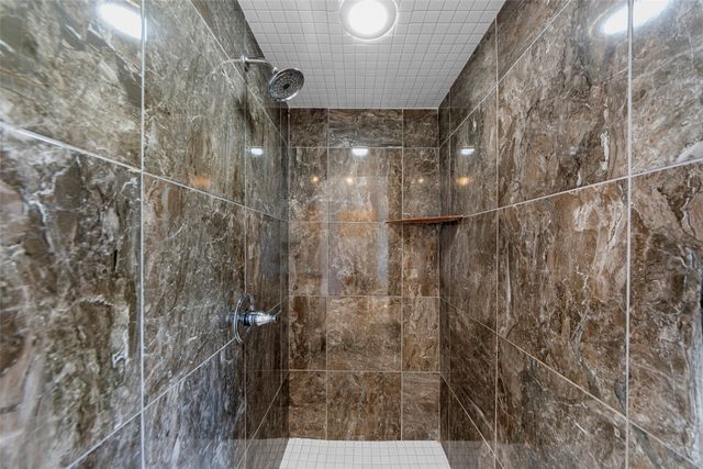 1445 Thunderbrook Drive, Desoto, TX 75115