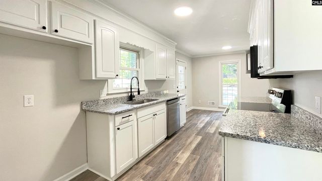2005 Bedford Way, Hopkins, SC 29209