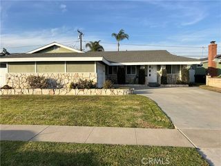 6431 Yale Circle, Huntington Beach, CA 92647