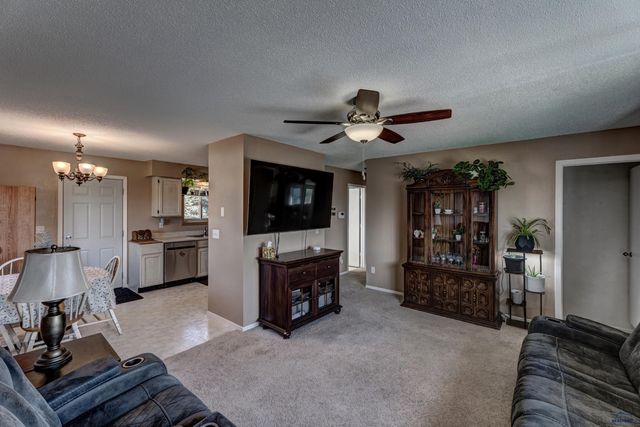4720 APRES VOUS CT, Rapid City, SD 57703