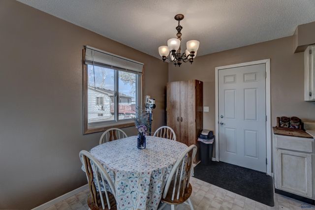 4720 APRES VOUS CT, Rapid City, SD 57703