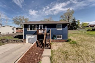 4720 APRES VOUS CT, Rapid City, SD 57703