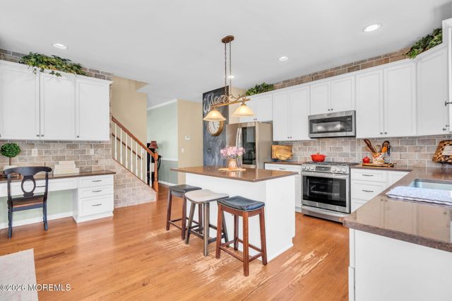4 Adrift Avenue, Barnegat, NJ 08005