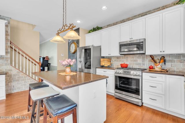 4 Adrift Avenue, Barnegat, NJ 08005