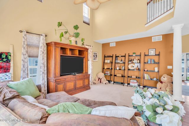4 Adrift Avenue, Barnegat, NJ 08005
