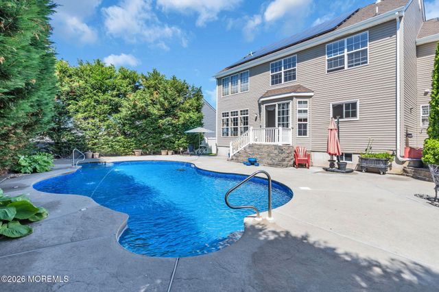 4 Adrift Avenue, Barnegat, NJ 08005
