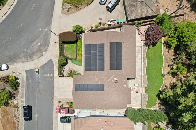 1786 Le Bec Ct, Lodi, CA 95240