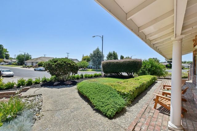 1786 Le Bec Ct, Lodi, CA 95240