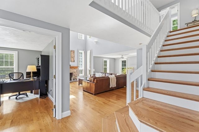 571 Linden St, Boylston, MA 01505