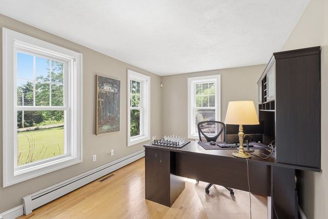 571 Linden St, Boylston, MA 01505