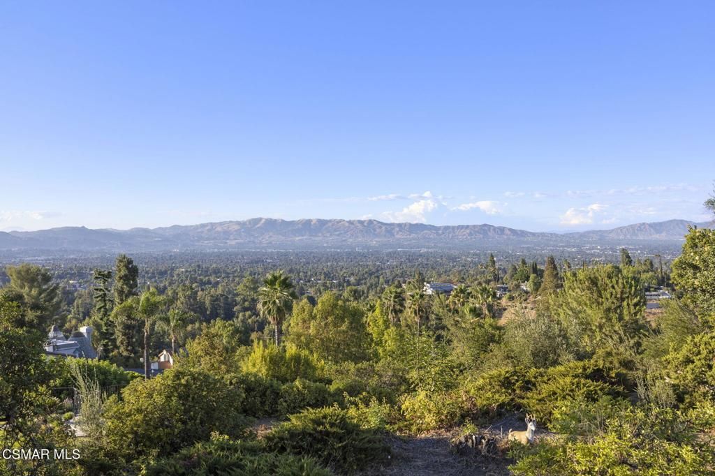 19715 Komar Drive, Tarzana, CA 91356