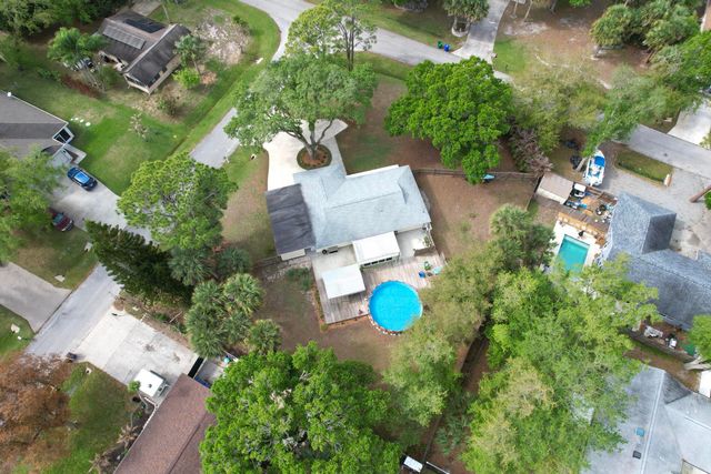 491 Carnival Terrace, Sebastian, FL 32958