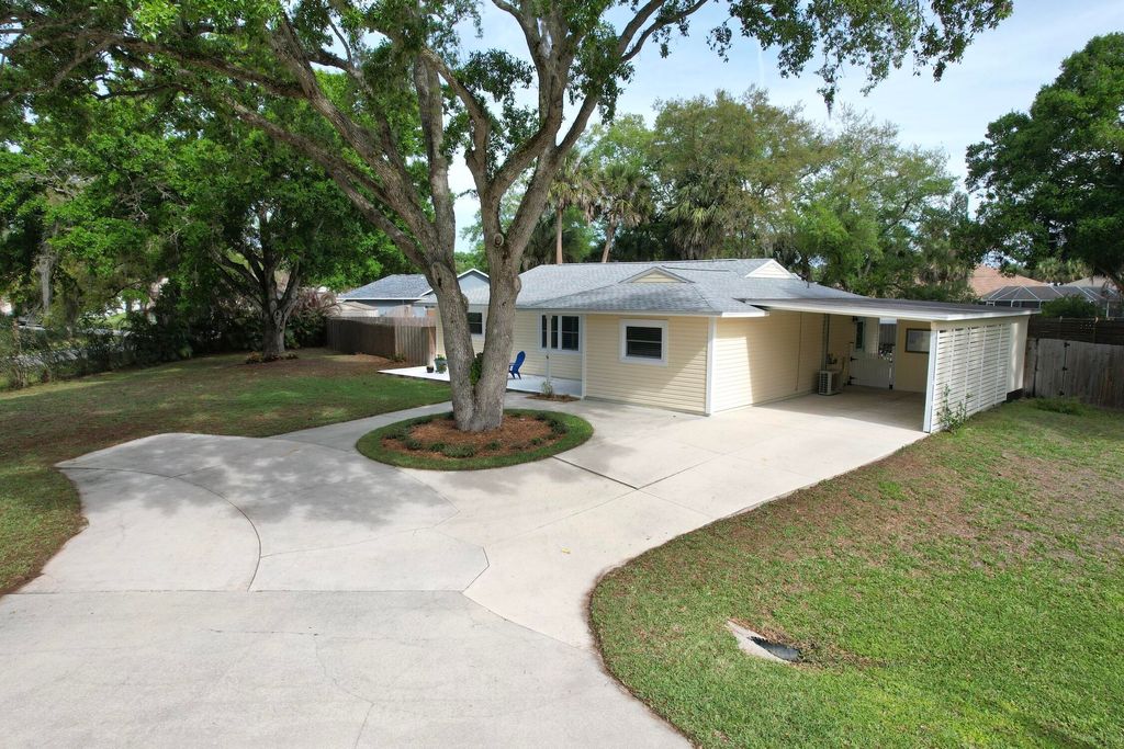 491 Carnival Terrace, Sebastian, FL 32958