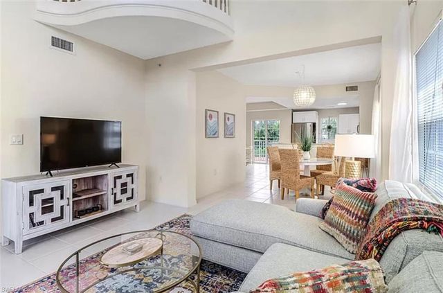 4450 Botanical Place CIR 6, Naples, FL 34112