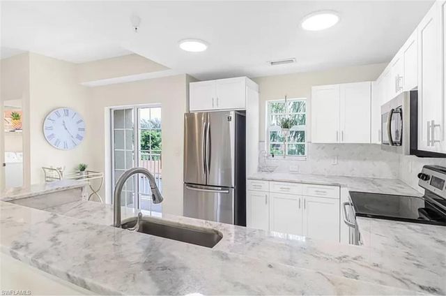 4450 Botanical Place CIR 6, Naples, FL 34112