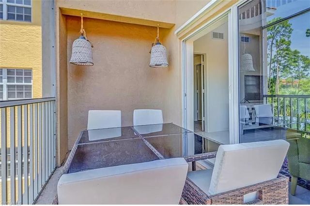 4450 Botanical Place CIR 6, Naples, FL 34112