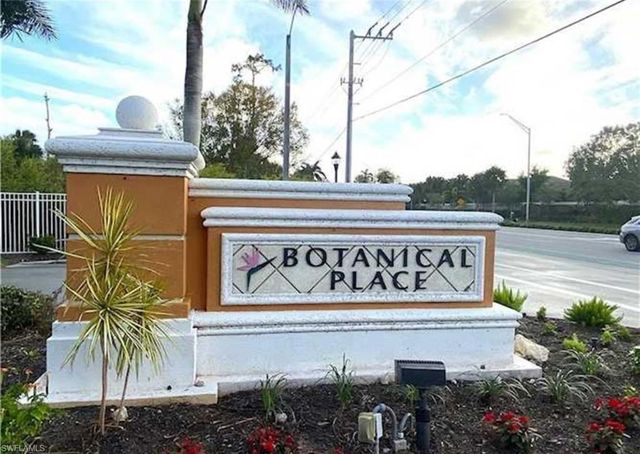 4450 Botanical Place CIR 6, Naples, FL 34112