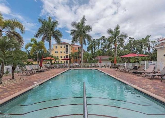 4450 Botanical Place CIR 6, Naples, FL 34112