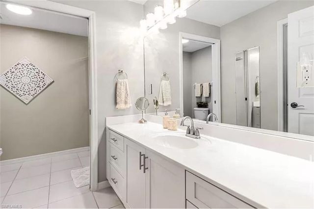 4450 Botanical Place CIR 6, Naples, FL 34112