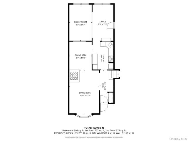 5 Hastings Road, Massapequa, NY 11758