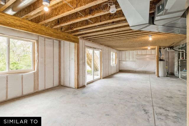 17234 Northview Drive, Urbandale, IA 50323