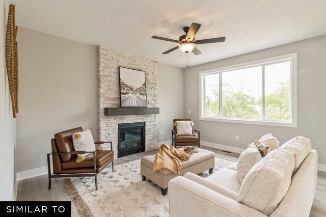 17234 Northview Drive, Urbandale, IA 50323