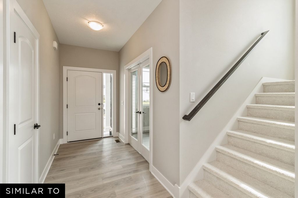 17234 Northview Drive, Urbandale, IA 50323
