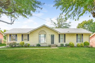 110 Louann Ln, Hendersonville, TN 37075