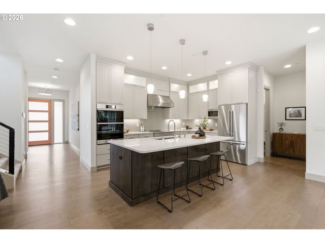 2012 Nw 44TH Ave, Camas, WA 98607