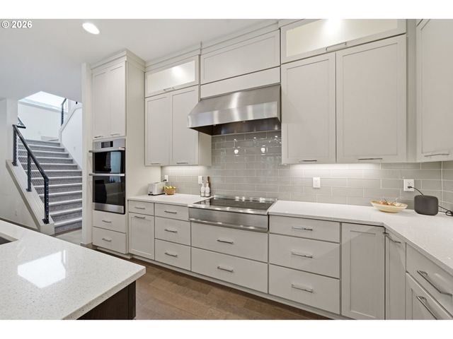 2012 Nw 44TH Ave, Camas, WA 98607
