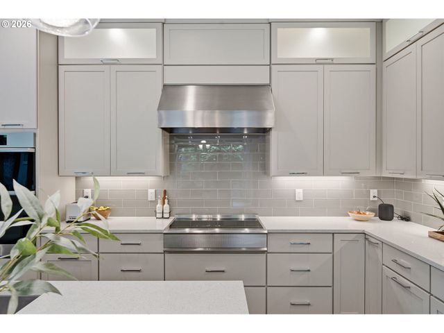 2012 Nw 44TH Ave, Camas, WA 98607