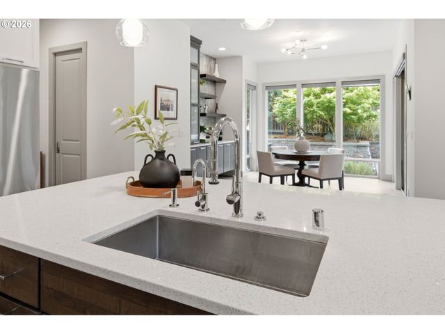 2012 Nw 44TH Ave, Camas, WA 98607