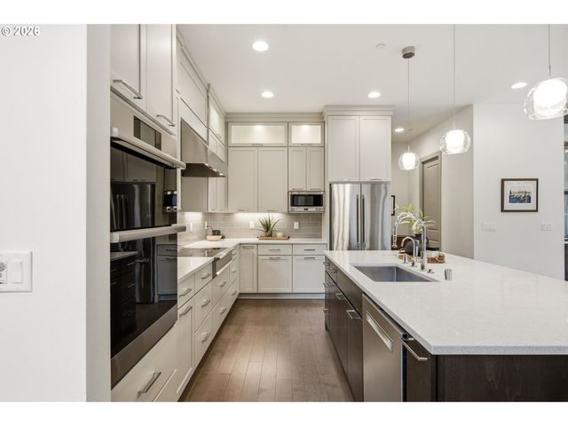 2012 Nw 44TH Ave, Camas, WA 98607