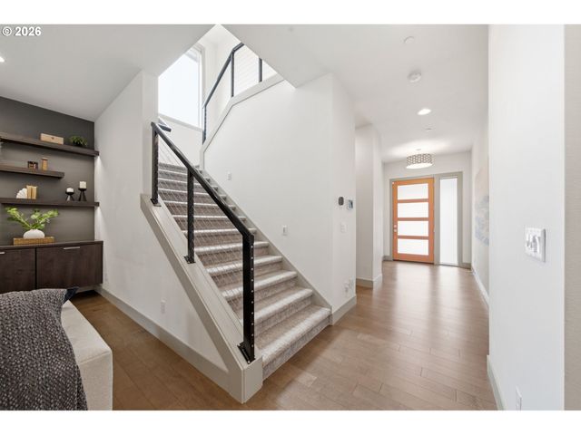 2012 Nw 44TH Ave, Camas, WA 98607