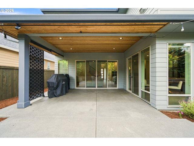 2012 Nw 44TH Ave, Camas, WA 98607