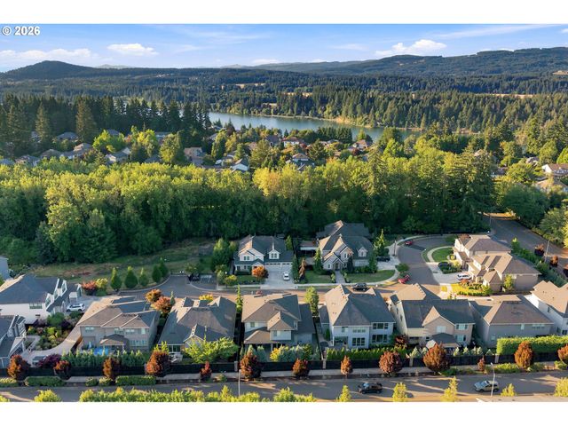 2012 Nw 44TH Ave, Camas, WA 98607