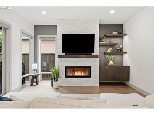 2012 Nw 44TH Ave, Camas, WA 98607