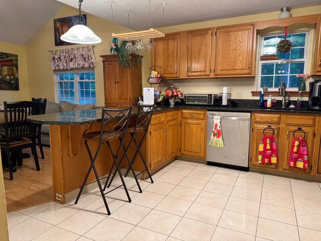 401 Ridgefield Cir 401D, Clinton, MA 01510