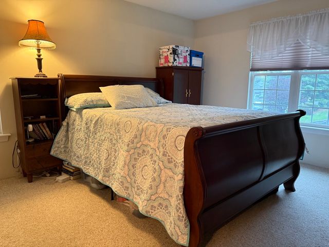 401 Ridgefield Cir 401D, Clinton, MA 01510