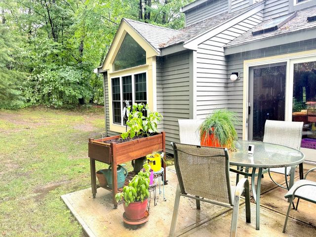 401 Ridgefield Cir 401D, Clinton, MA 01510