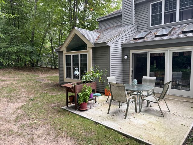 401 Ridgefield Cir 401D, Clinton, MA 01510