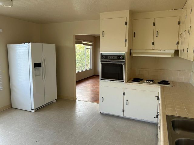 1247 Buena Vista Avenue, Pacific Grove, CA 93950