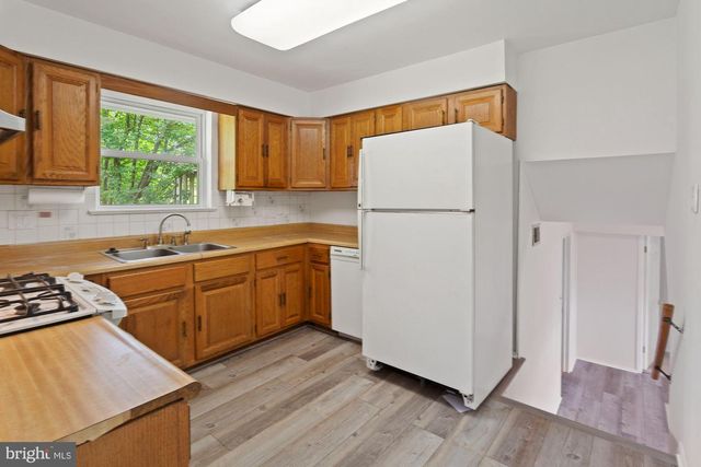 7106 JAYHAWK ST, Annandale, VA 22003