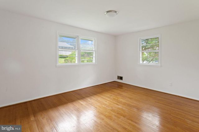 7106 JAYHAWK ST, Annandale, VA 22003
