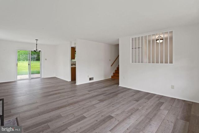 7106 JAYHAWK ST, Annandale, VA 22003