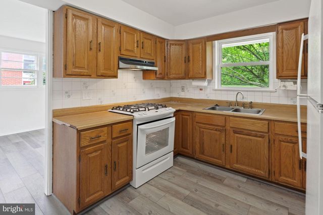 7106 JAYHAWK ST, Annandale, VA 22003