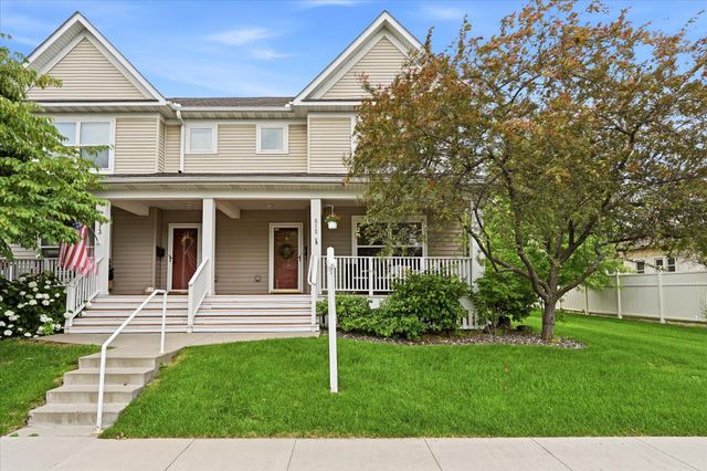 615 1st Avenue NW, Osseo, MN 55369