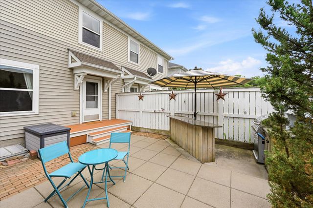 615 1st Avenue NW, Osseo, MN 55369