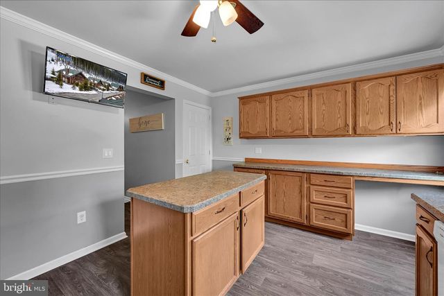 637 FULTON ST, Akron, PA 17501